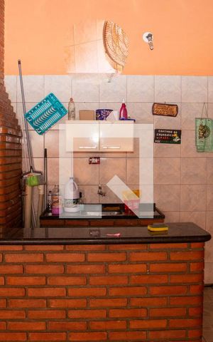 Casa à venda com 188m², 4 quartos e 2 vagas Casa à venda com 188m², 4 quartos e 2 vagasChurrasqueira