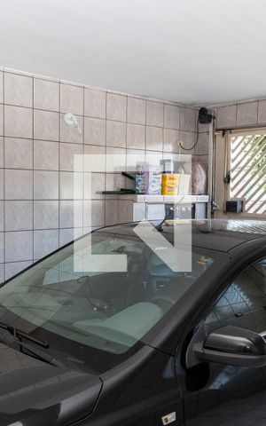 Casa à venda com 188m², 4 quartos e 2 vagas Casa à venda com 188m², 4 quartos e 2 vagasGaragem