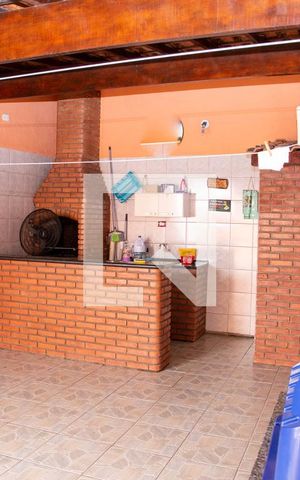 Casa à venda com 188m², 4 quartos e 2 vagas Casa à venda com 188m², 4 quartos e 2 vagasVaranda/Churrasqueira
