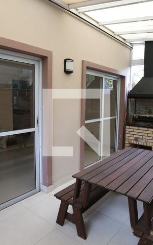 Casa de condomínio à venda com 110m², 3 quartos e 2 vagasÁrea gourmet
