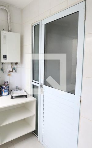 Casa de condomínio à venda com 110m², 3 quartos e 2 vagasÁrea de Serviço