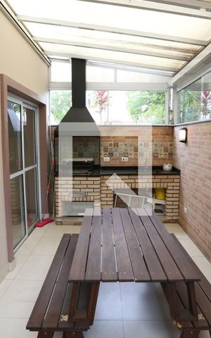 Casa de condomínio à venda com 110m², 3 quartos e 2 vagasÁrea gourmet