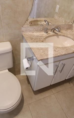 Casa de condomínio à venda com 110m², 3 quartos e 2 vagasBanheiro da Suíte