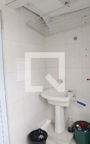 Casa de condomínio à venda com 110m², 3 quartos e 2 vagasÁrea de Serviço