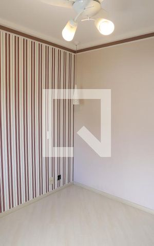 Casa de condomínio à venda com 110m², 3 quartos e 2 vagasSuíte