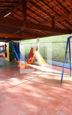 Casa de condomínio à venda com 110m², 3 quartos e 2 vagasÁrea comum - Playground