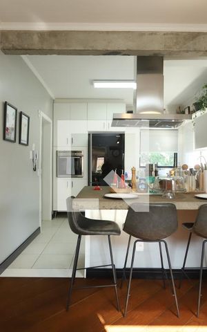 Apartamento para alugar com 200m², 3 quartos e 4 vagasCopa