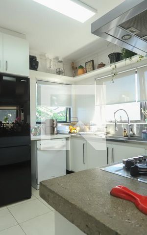 Apartamento para alugar com 200m², 3 quartos e 4 vagasCozinha