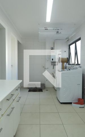 Apartamento para alugar com 200m², 3 quartos e 4 vagasArea de Serviço