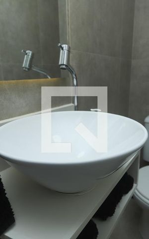 Apartamento para alugar com 200m², 3 quartos e 4 vagasLavabo