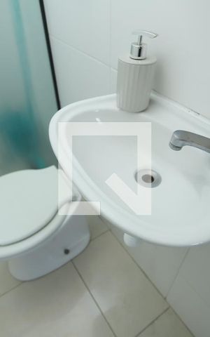 Apartamento para alugar com 200m², 3 quartos e 4 vagasBanheiro de Serviço