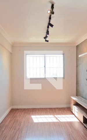Apartamento à venda com 53m², 2 quartos e 1 vaga Apartamento à venda com 53m², 2 quartos e 1 vagaSala
