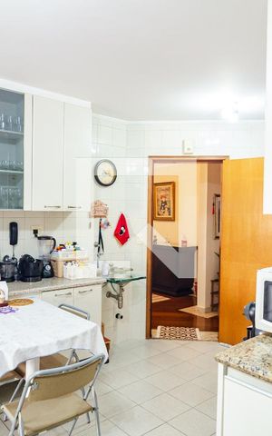Apartamento à venda com 120m², 3 quartos e 2 vagas Apartamento à venda com 120m², 3 quartos e 2 vagasCozinha