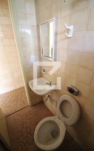 Casa à venda com 600m², 1 quarto e sem vagaBanheiro 