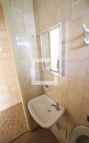 Casa à venda com 600m², 1 quarto e sem vagaBanheiro 