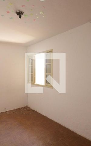 Casa à venda com 600m², 1 quarto e sem vagaQuarto 