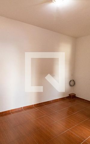 Casa para alugar com 20m², 1 quarto e sem vagaSala/Quarto