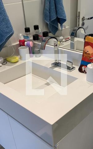 Apartamento para alugar com 69m², 2 quartos e 1 vaga Apartamento para alugar com 69m², 2 quartos e 1 vagaBanheiro da Suíte