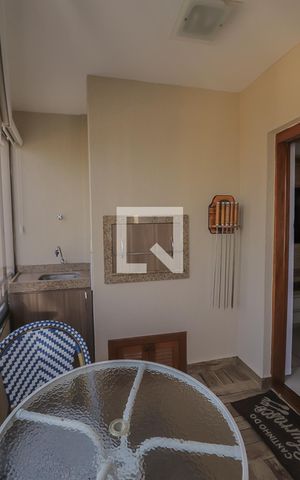 Apartamento à venda com 100m², 2 quartos e 1 vagaSacada