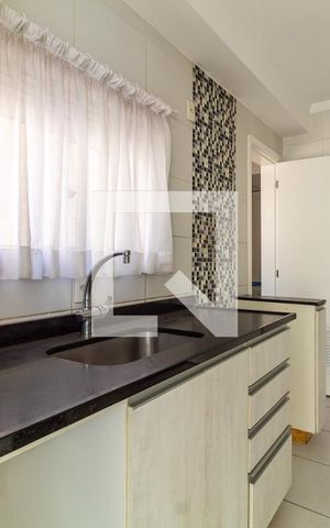 Apartamento para alugar com 115m², 3 quartos e 2 vagas Apartamento para alugar com 115m², 3 quartos e 2 vagasCozinha