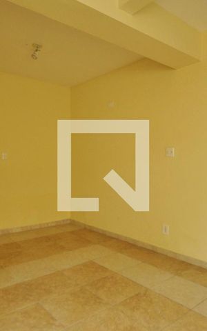 Casa para alugar com 210m², 4 quartos e 2 vagas Casa para alugar com 210m², 4 quartos e 2 vagasSala de Jantar
