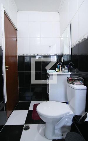 Casa à venda com 180m², 3 quartos e 2 vagasBanheiro da Suíte