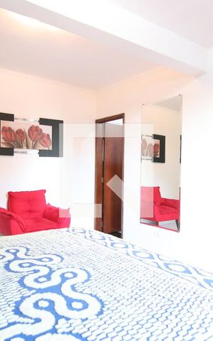 Casa à venda com 180m², 3 quartos e 2 vagasSuíte