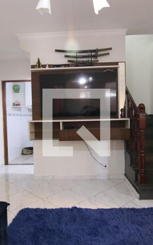 Casa à venda com 180m², 3 quartos e 2 vagasSala