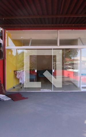 Casa à venda com 180m², 3 quartos e 2 vagasvaranda