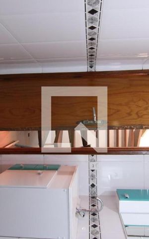Casa à venda com 180m², 3 quartos e 2 vagasBanheiro de Serviço