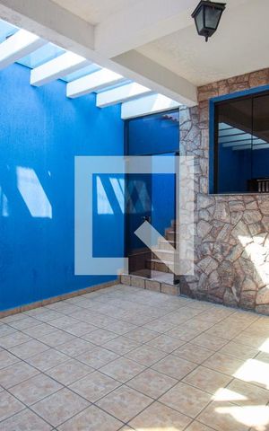 Casa à venda com 203m², 3 quartos e 1 vaga Casa à venda com 203m², 3 quartos e 1 vagaGaragem