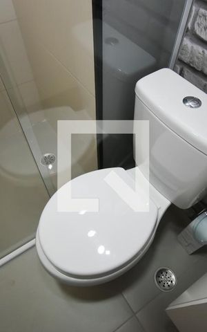 Studio à venda com 25m², 1 quarto e 1 vaga Studio à venda com 25m², 1 quarto e 1 vagaBanheiro