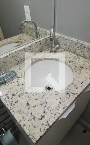Studio à venda com 25m², 1 quarto e 1 vaga Studio à venda com 25m², 1 quarto e 1 vagaBanheiro