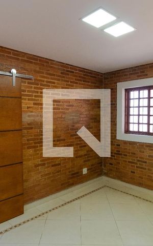 Casa à venda com 200m², 3 quartos e 4 vagas Casa à venda com 200m², 3 quartos e 4 vagasSala 02