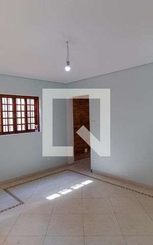 Casa à venda com 200m², 3 quartos e 4 vagas Casa à venda com 200m², 3 quartos e 4 vagasCozinha