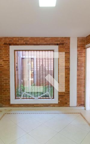Casa à venda com 200m², 3 quartos e 4 vagas Casa à venda com 200m², 3 quartos e 4 vagasSala 02