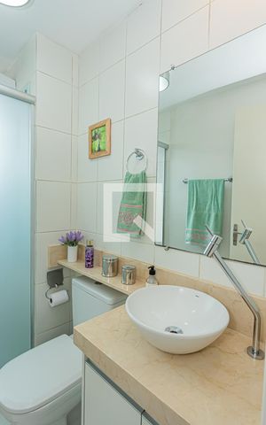 Apartamento para alugar com 52m², 2 quartos e 1 vaga Apartamento para alugar com 52m², 2 quartos e 1 vagaBanheiro
