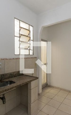 Casa para alugar com 40m², 1 quarto e sem vaga Casa para alugar com 40m², 1 quarto e sem vagaCozinha