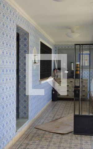 Casa à venda com 300m², 8 quartos e 1 vagaEntrada Casa