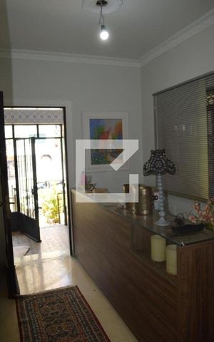Casa à venda com 300m², 8 quartos e 1 vagaBalcão recepção