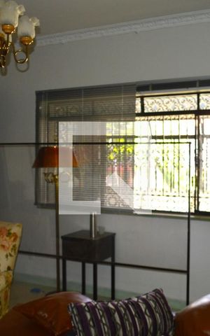 Casa à venda com 300m², 8 quartos e 1 vagaSala / dormitório 2