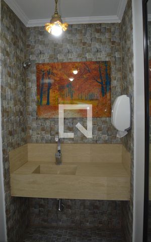 Casa à venda com 300m², 8 quartos e 1 vagaLavabo