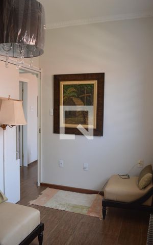 Casa à venda com 300m², 8 quartos e 1 vagaSala/ Dormitório 8