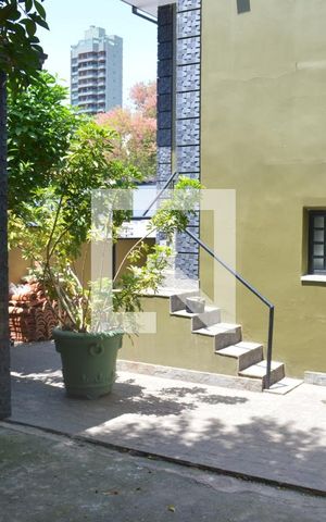 Casa à venda com 300m², 8 quartos e 1 vagaQuintal