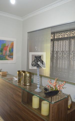 Casa à venda com 300m², 8 quartos e 1 vagaRecepção