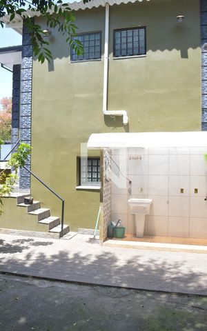 Casa à venda com 300m², 8 quartos e 1 vagaFachada fundos