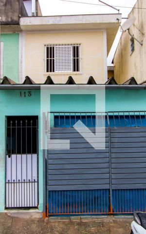 Casa à venda com 128m², 2 quartos e 1 vaga