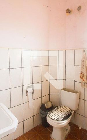 Casa à venda com 233m², 1 quarto e 1 vagaBanheiro