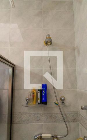 Casa para alugar com 340m², 3 quartos e 4 vagas Casa para alugar com 340m², 3 quartos e 4 vagasBanheiro da Suíte