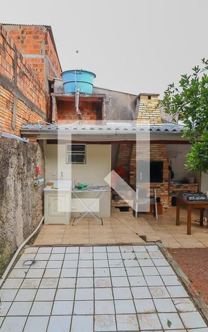 Casa à venda com 140m², 3 quartos e 2 vagasÁrea externa